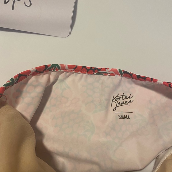 Kortni Jeane Tied Up Top - Picture 3 of 4